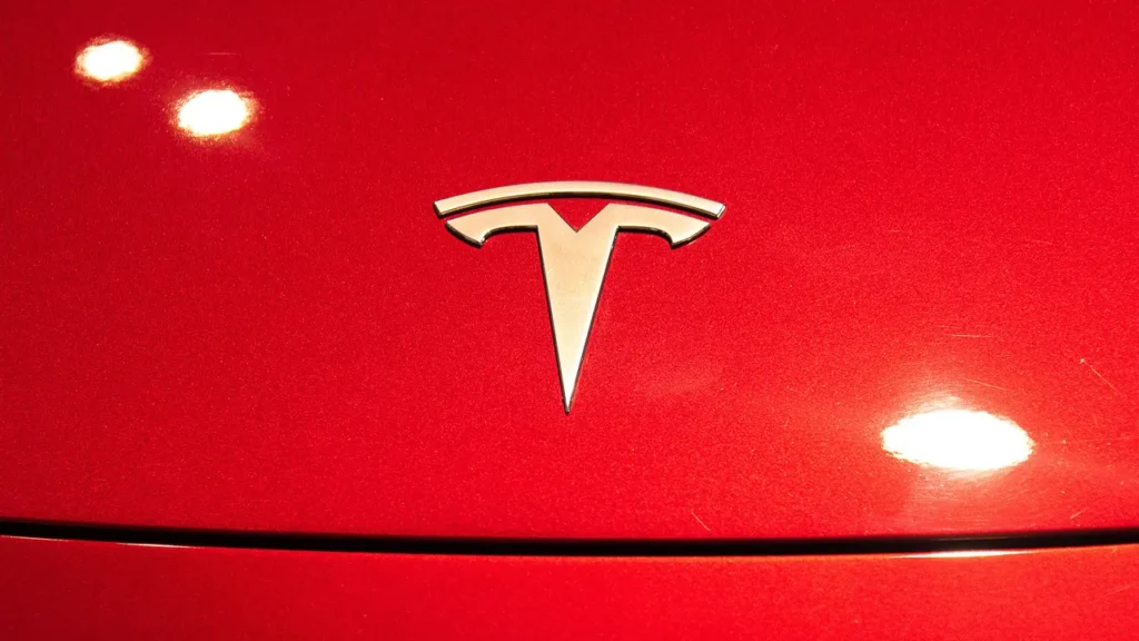 Tesla 10 Milyonuncu Elektrikli Aracını Üretti